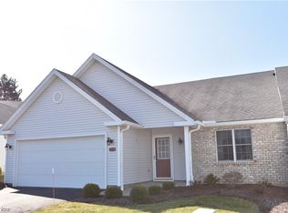 814 Woodfield Ct UNIT A, Youngstown, OH
