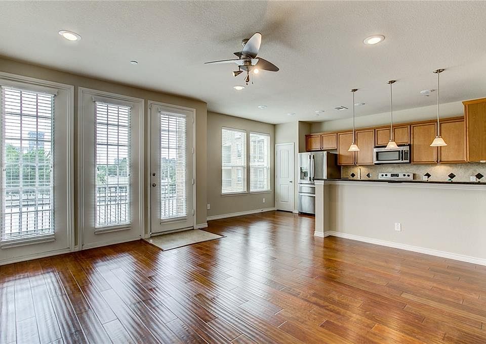1st image of 950 Henderson St APT 1206