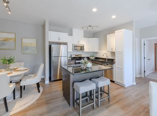 2 Rindle Rd #22, Boylston, MA 01505