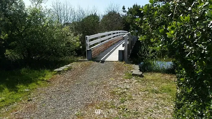 3 bed, 1.5 bath, 900 sqft, $1,600 — Photo 4