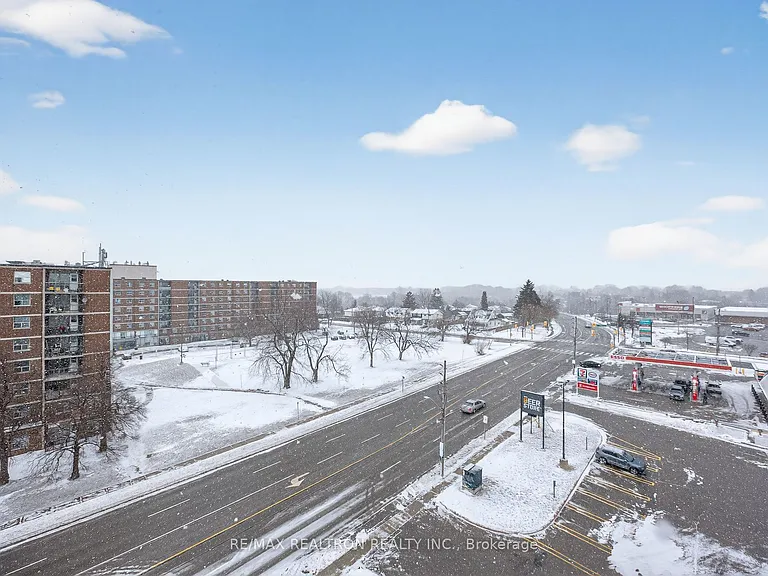 275 Wentworth St W #217 — Photo 19