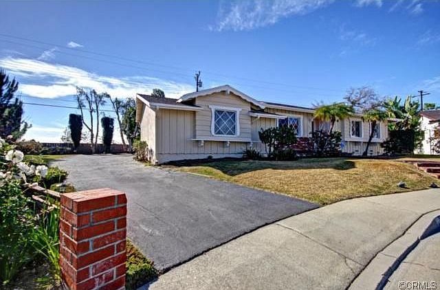 1st image of 1880 Sierra Alta Way