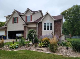 1915 Aspen St, Northfield, MN 55057