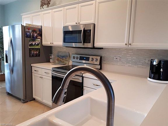 4th image of 8241 Parkstone Pl APT 204