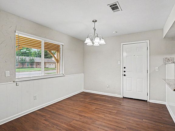 5th image of 809 E Bovell St