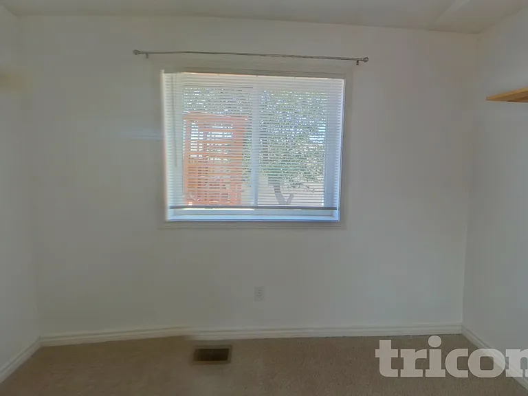 915 Welch Ave — Photo 14