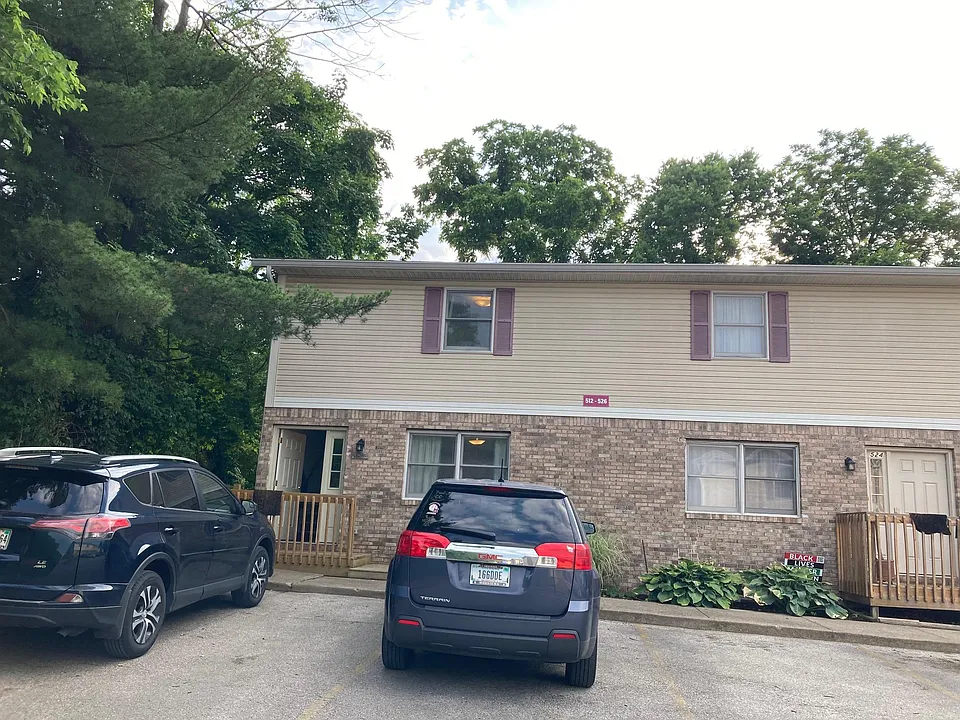 526 W Northlane Dr