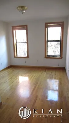 Rented by Kian Realty | media 12