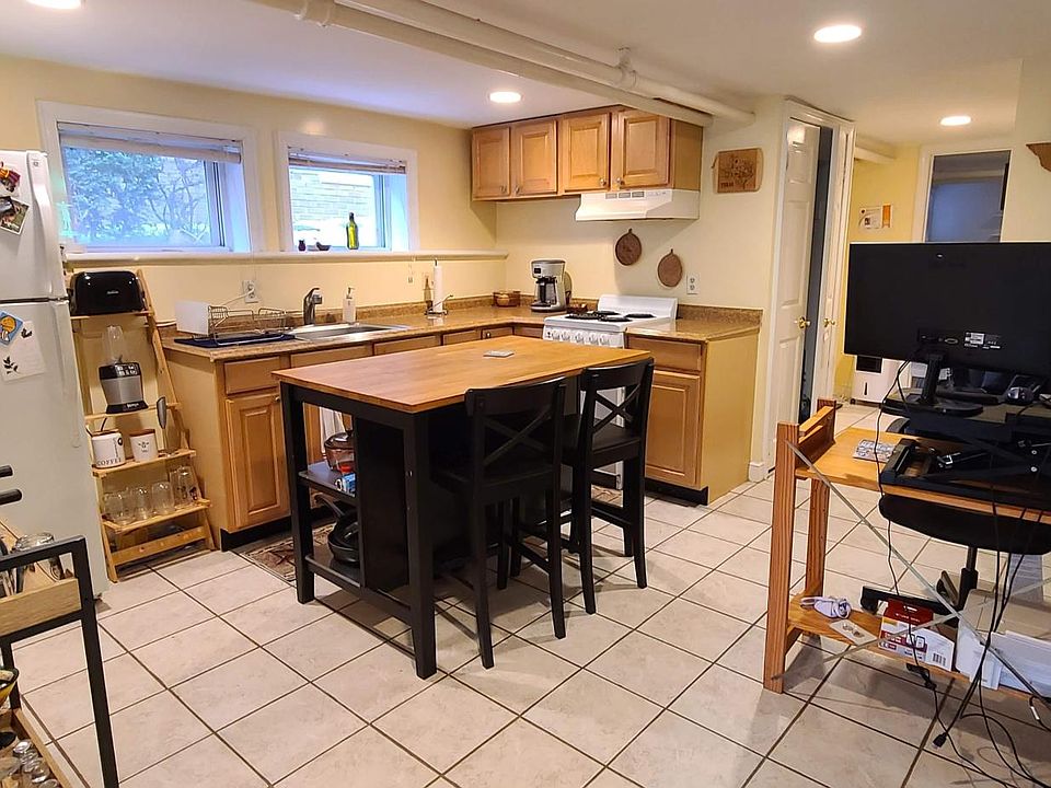 Kitchen/Dining with room for office area.