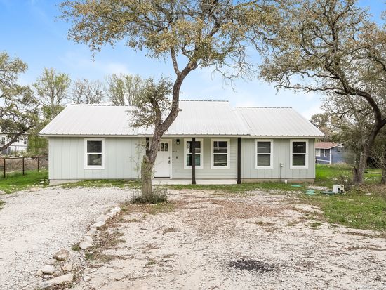 2423 WESTERN SKIES DR, Spring Branch, TX 78070