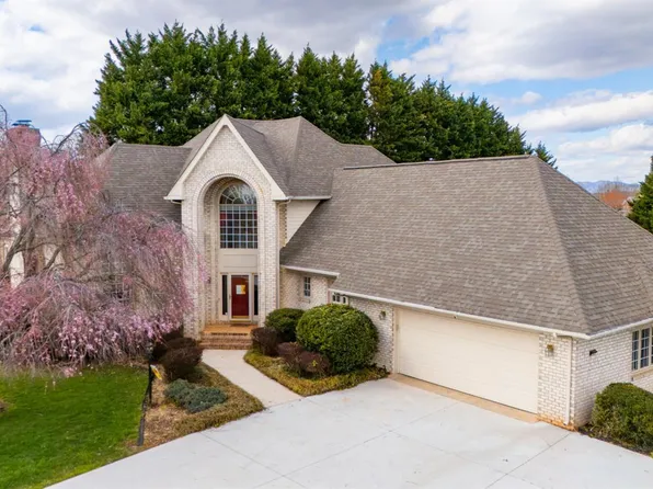 1099 Shasta Ln, Forest, VA 24551