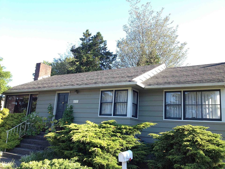 2nd image of 2816 NE 72nd St