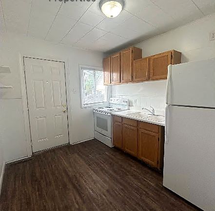 3rd image of 217 W Sherman St