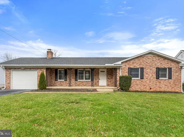 2182 Shawn Dr, Middletown, VA 22645