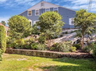 98 Valley Rd APT 13, Greenwich, CT 06807