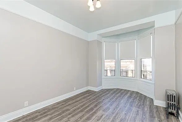 337 Georgia St #202 — Photo 14