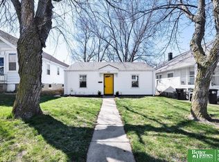 4621 Larimore Ave, Omaha, NE 68104