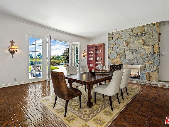 4th image of 10178 Baywood Ct