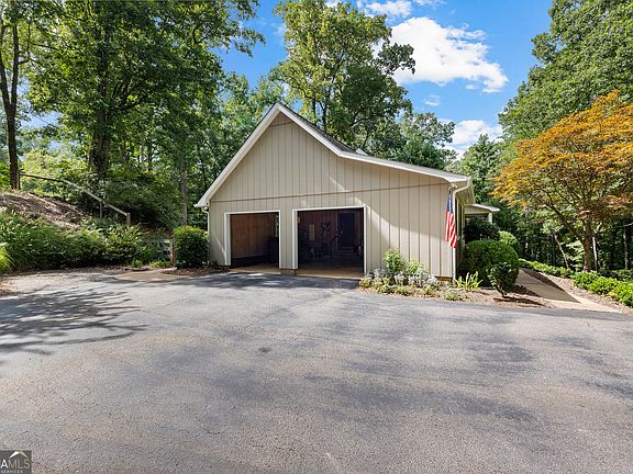 3rd image of 101 Deal Dr