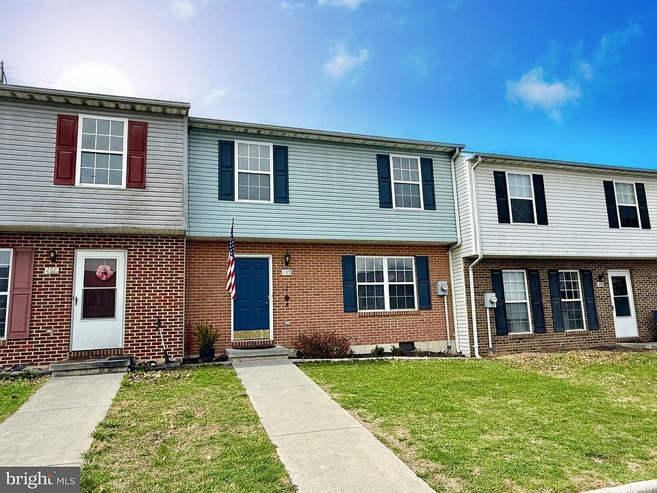 1st image of 407 Emily Ln