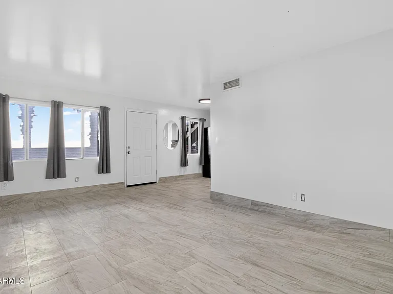 2925 N 38th St #2 — Photo 7