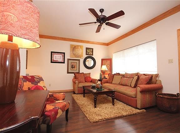 3rd image of 4349 Bellaire Dr S APT 229S