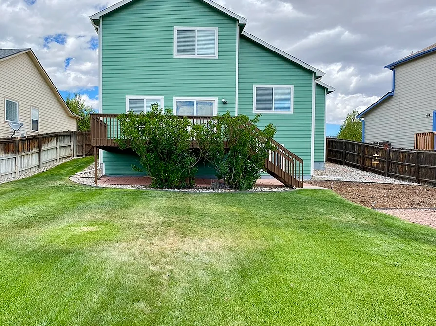 Large yard. - 11265 Falling Star Rd