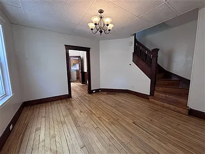 2 bed, 1011 sqft, $2,600 — Photo 1