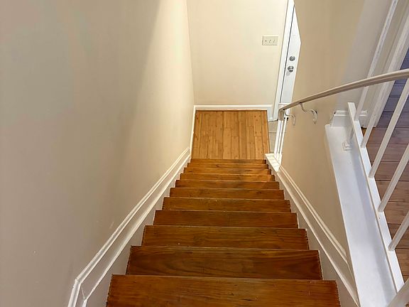 4th image of 46365 Columbus Dr Unit 905