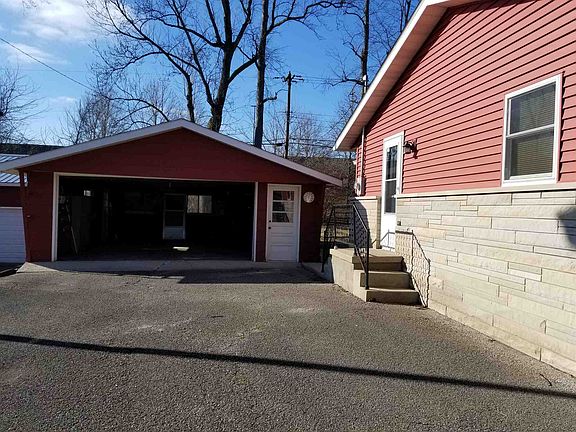 2nd image of 2420 S Hickory Leaf Dr