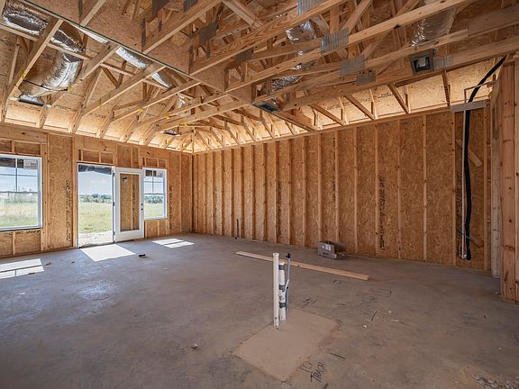 4th image of 5060 Coventry Way
