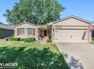 37839 Streamview Dr, Sterling Heights, MI 48312