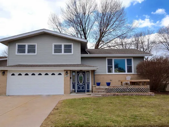 10408 S Georgia Ln, Oak Lawn, IL 60453