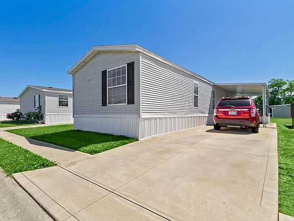 3rd image of 1090 Apple Blossom Ln