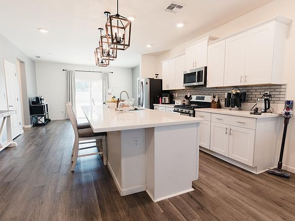 2nd image of 1001 Aspire Ave
