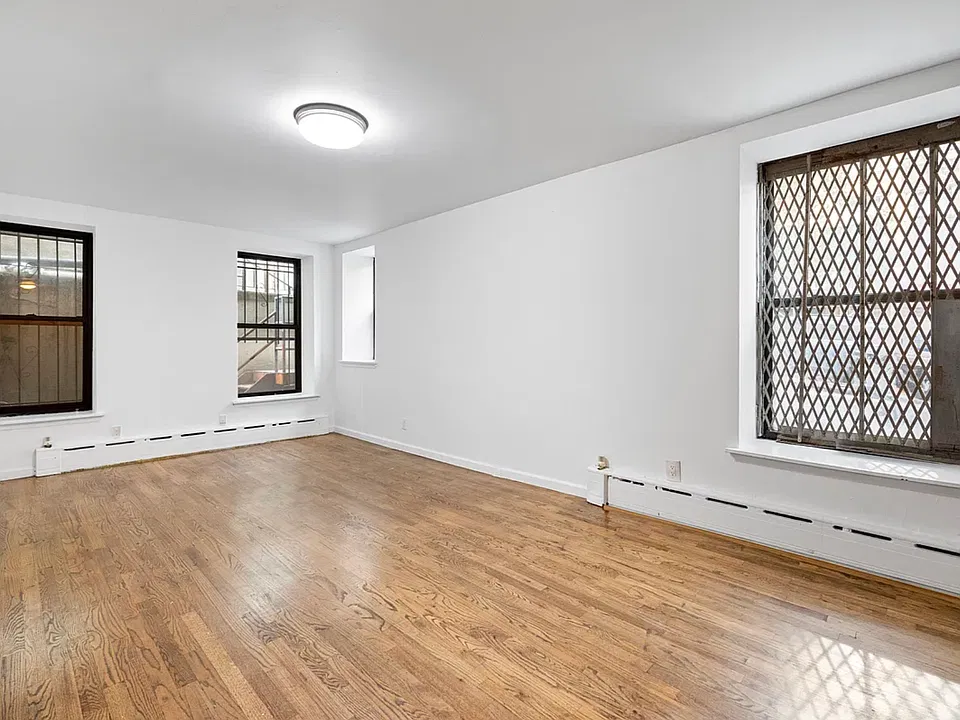 133 Edgecombe Ave #1B