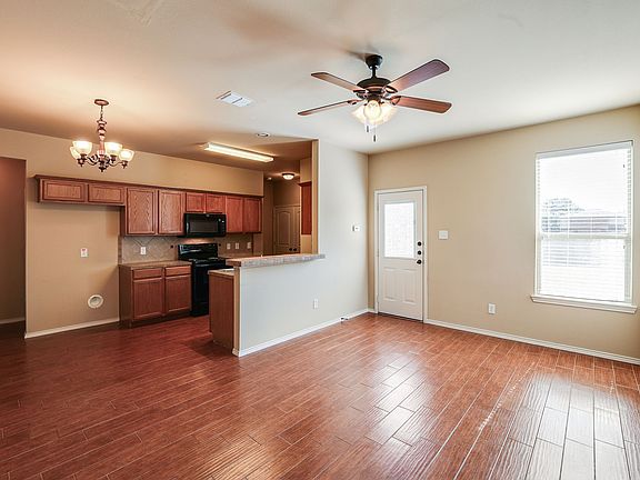 5th image of 1329 Piedmont Dr