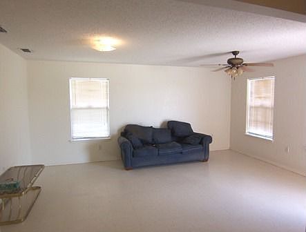 5th image of 1806 W 1st 1/2 St