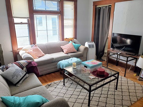 4th image of 3112 Humboldt Ave S APT 3
