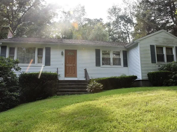316 Dresser Hill Rd, Dudley, MA 01571