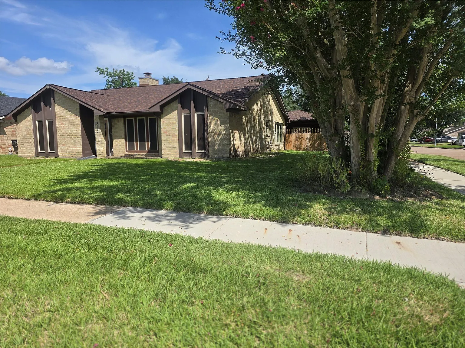 3 bed, 3.0 bath, 2168 sqft, $2,750 — Photo 4