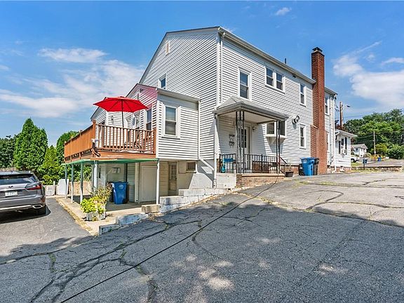 2nd image of 573 Oaklawn Ave