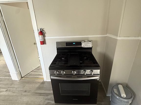 4th image of 1201 Cedar Ave Floor 2