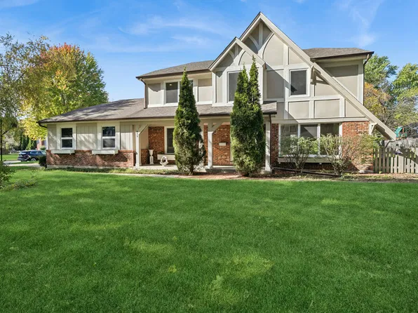 713 Dawes St, Libertyville, IL 60048