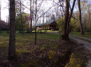 250 Grapevine Rd, Crossville, TN 38572