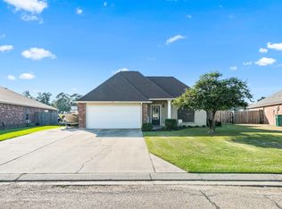 38455 Highland Terrace Ave, Denham Springs, LA 70706