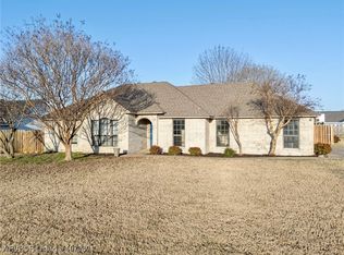 306 Juniper Dr, Greenwood, AR 72936