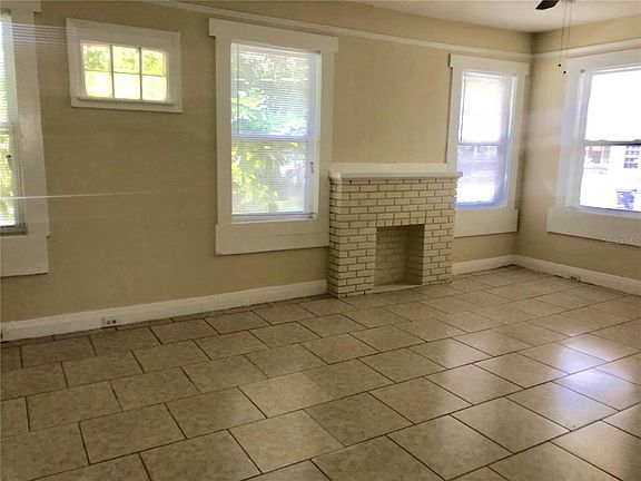 4th image of 1013 E 23rd Ave