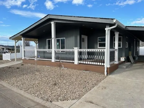 333 Mountain View Dr Unit 107, Talent, OR 97540
