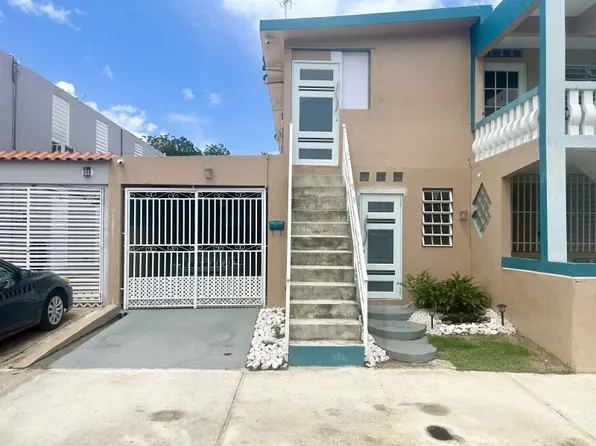 Urb Royal Town Calle 50 Bloque 6, Bayamon, PR
